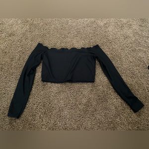 Off the shoulder long sleeve crop top